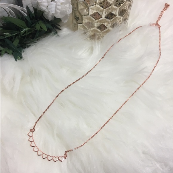 Forever 21 Jewelry - Rose Gold Heart Necklace
